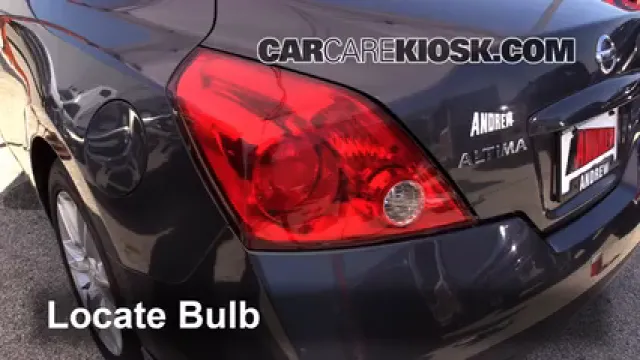 2008 Nissan Altima SE 3.5L V6 Coupe (2 Door) Éclairage Feux de position arrière (remplacer ampoule)